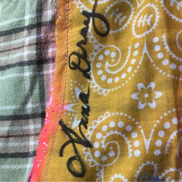 ANNA DRAY Creation Jennifer Lopez cropped flannel. Handmade fancy fabrics brooch - Picture 10 of 16